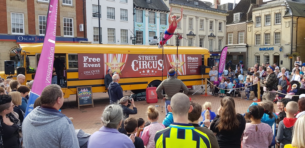 Cathedral Quarter Street Circus