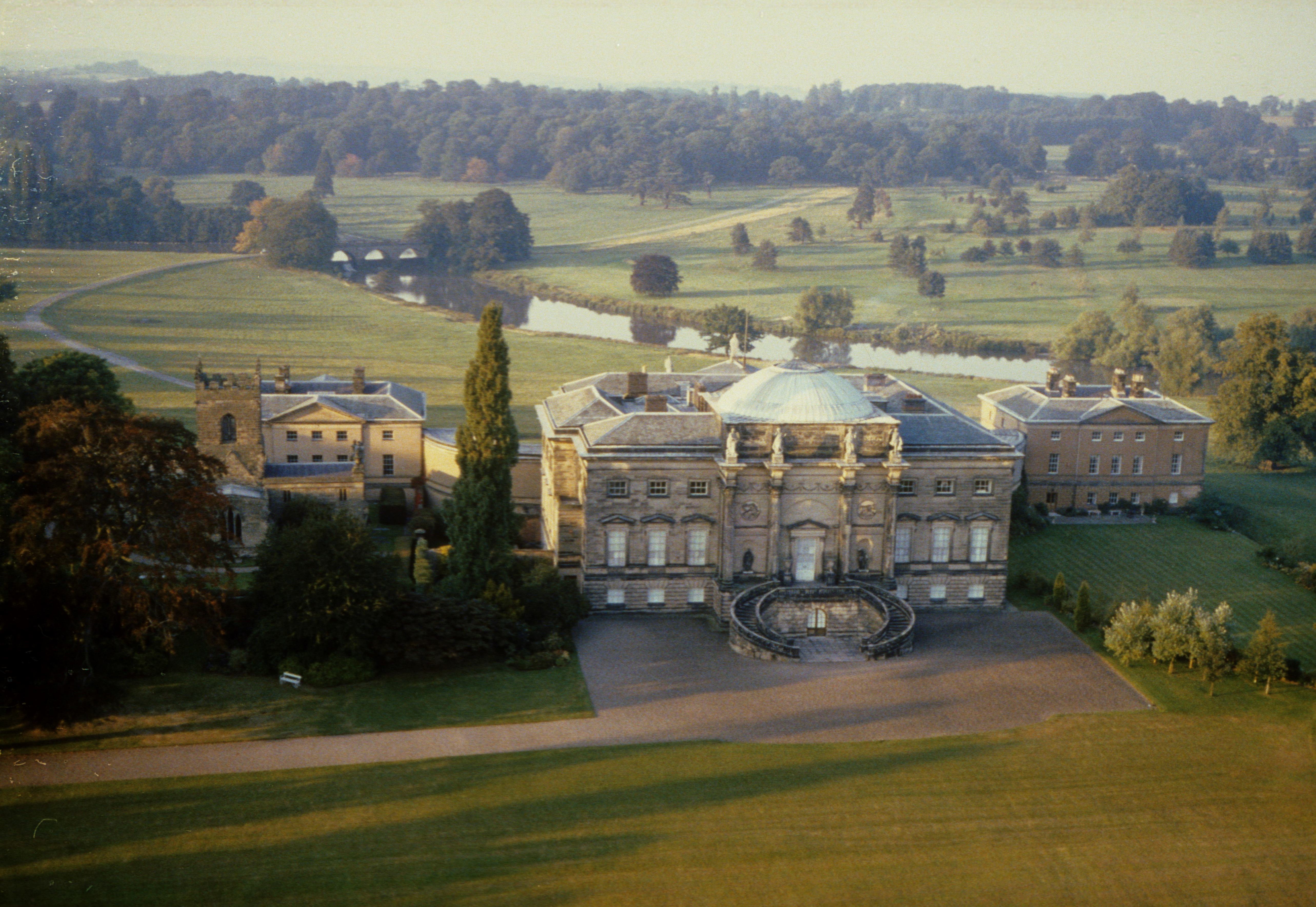 The 5 Best Stately Homes in Derbyshire Love Derby