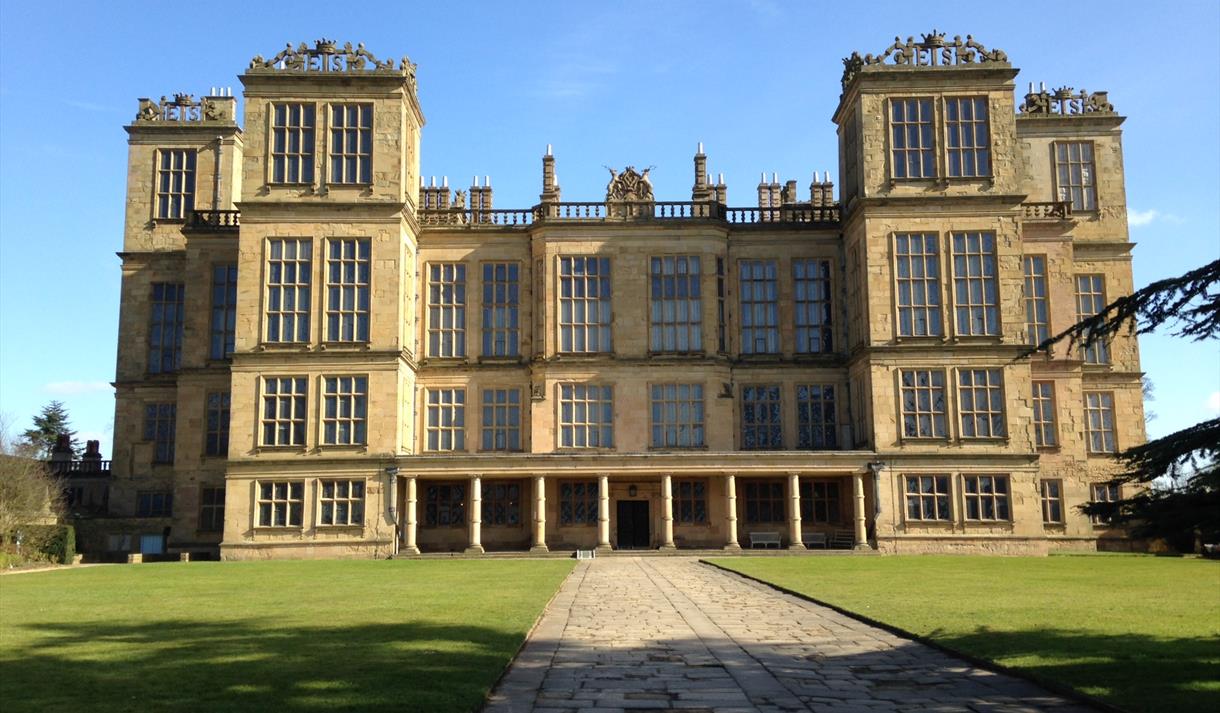 stately homes to visit in derbyshire